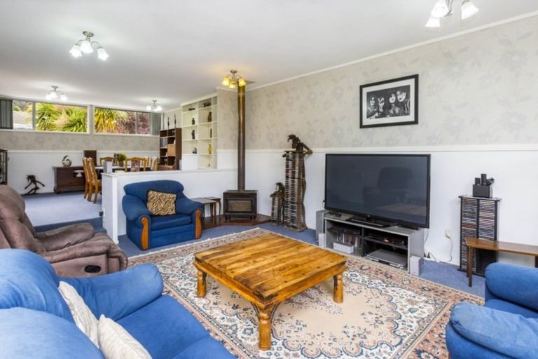 Photo of property in 81 Kamahi Street, Stokes Valley, Lower Hutt, 5019