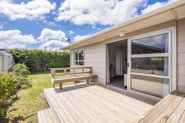 Photo of property in 67b Ngapaki Street, Waikanae Beach, Waikanae, 5036