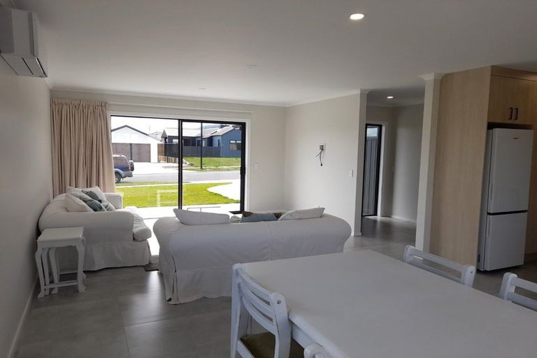 Photo of property in 10 Uku Way, Wharewaka, Taupo, 3330