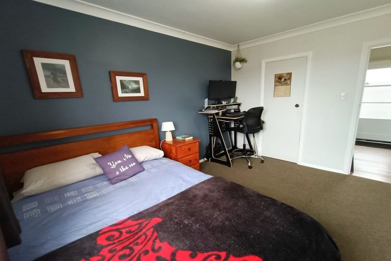 Photo of property in 9 Morere Street, Titahi Bay, Porirua, 5022