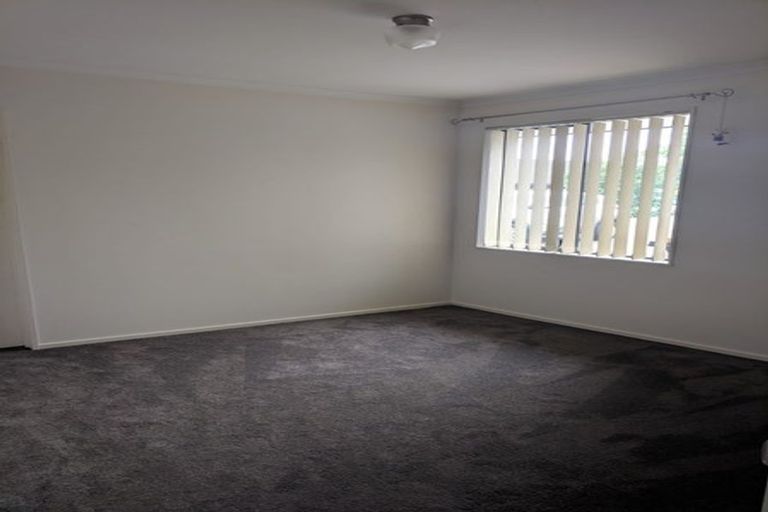 Photo of property in 14 Lothian Brae, Wattle Downs, Auckland, 2103