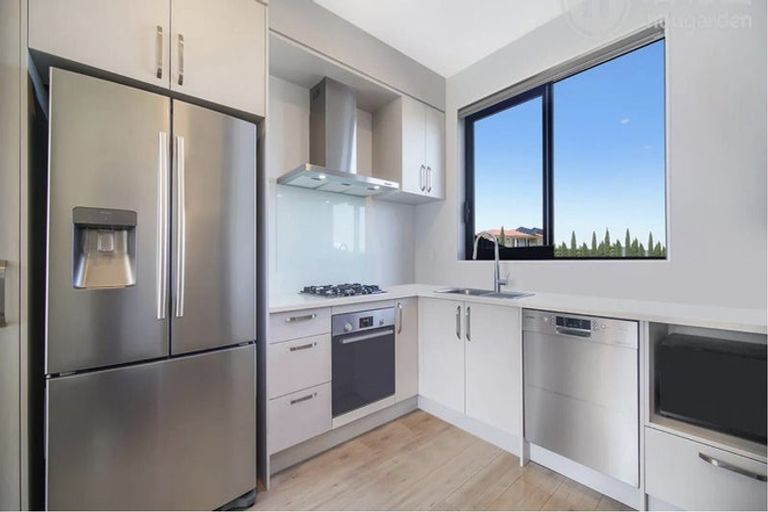 Photo of property in 53 Te Aparangi Road, Papakura, 2110