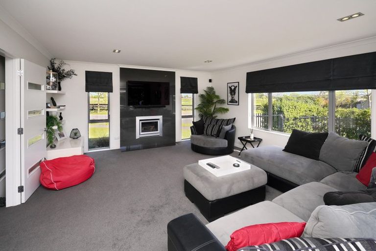 Photo of property in 42 Mokihi Gardens, Hillmorton, Christchurch, 8024