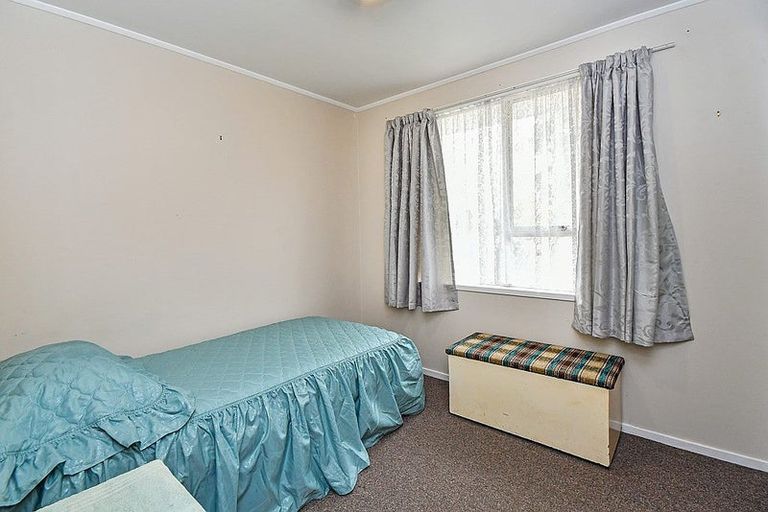 Photo of property in 434 Roscommon Road, Clendon Park, Auckland, 2103