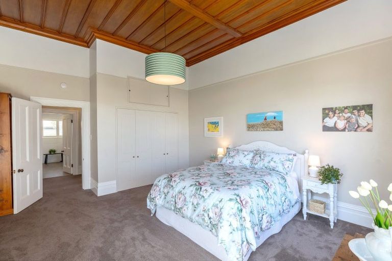 Photo of property in 16 Orchard Road, Greytown, 5712