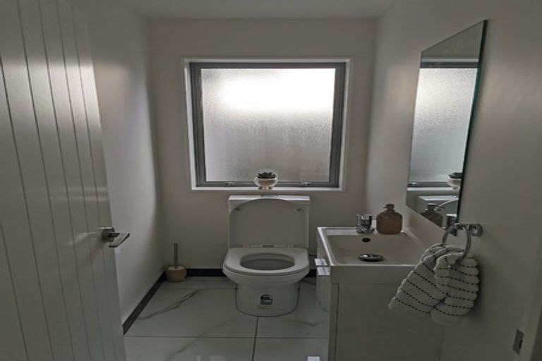 Photo of property in 28 Harris Drive, Silverdale, 0932