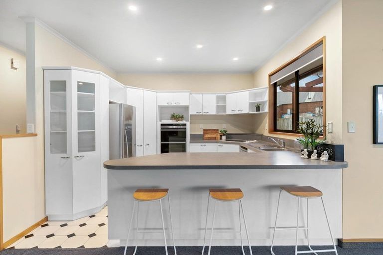 Photo of property in 8 Remarkables Crescent, Frankton, Queenstown, 9300