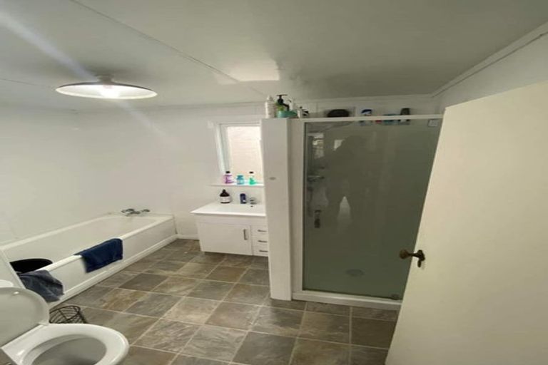 Photo of property in 115 Glenmore Street, Kelburn, Wellington, 6012