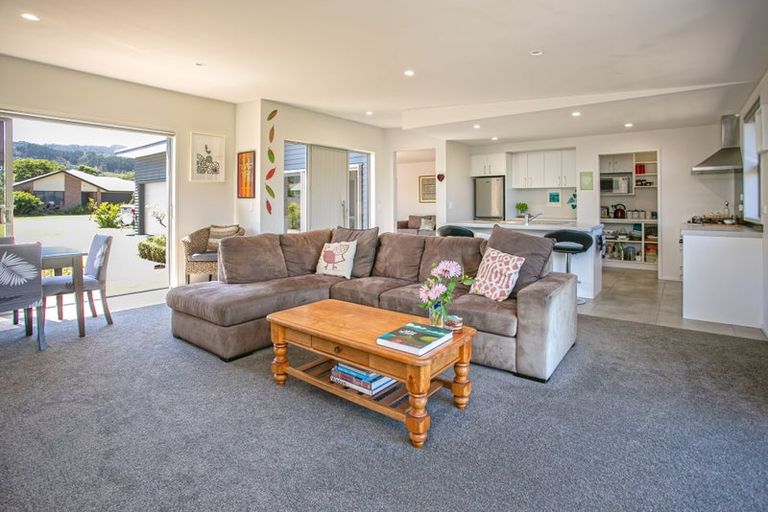 Photo of property in 147 Golden Shore Place, Coromandel, 3506