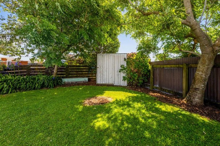 Photo of property in 2/18 Culzean Grove, Bell Block, New Plymouth, 4312