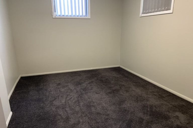 Photo of property in 9 Ramwall Place, Weymouth, Auckland, 2103