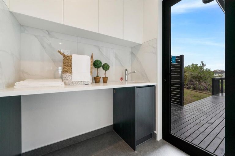 Photo of property in 22 Bella Vista Drive, Gulf Harbour, Whangaparaoa, 0930