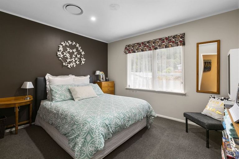 Photo of property in 26 Mcgowan Road, Wainuiomata, Lower Hutt, 5014