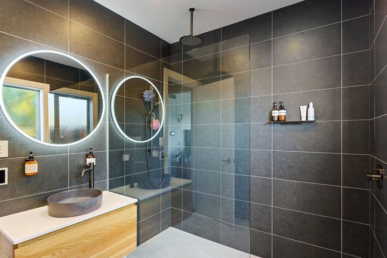 Photo of property in 36 Raukawa Road, Peka Peka, Waikanae, 5391