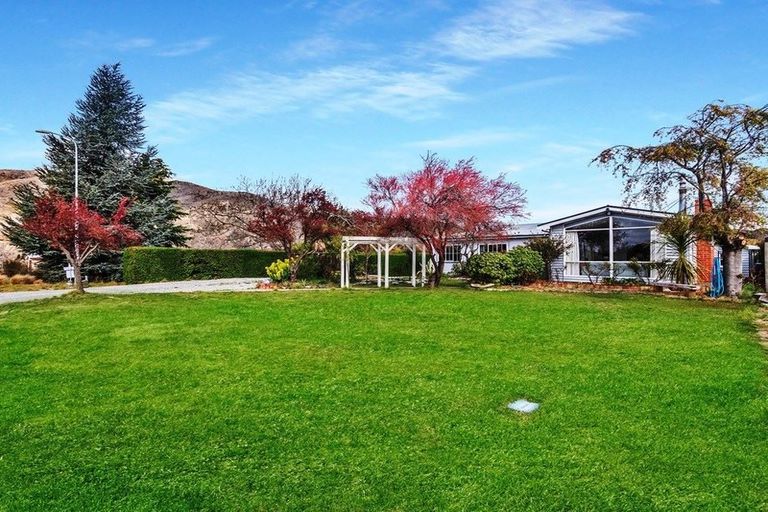 Photo of property in 18 Neplusultra Street, Cromwell, 9310