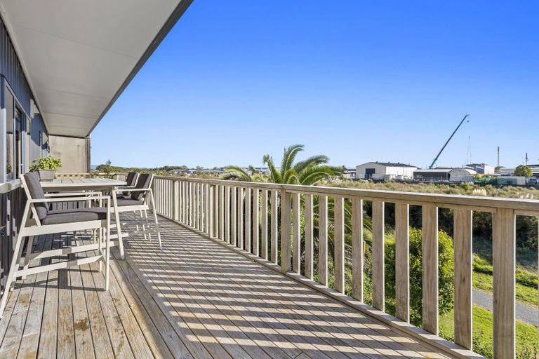 Photo of property in 32 Ashley Place, Papamoa Beach, Papamoa, 3118