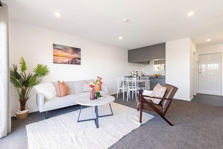 Photo of property in 1/7 Fitzroy Street, Papatoetoe, Auckland, 2104