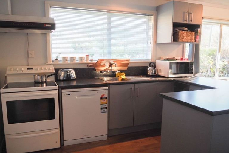 Photo of property in 12 Brabourne Street, Hillsborough, Christchurch, 8022