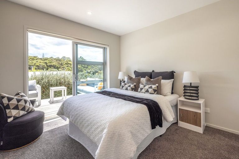 Photo of property in 19 Sea View Road, Ostend, Waiheke Island, 1081