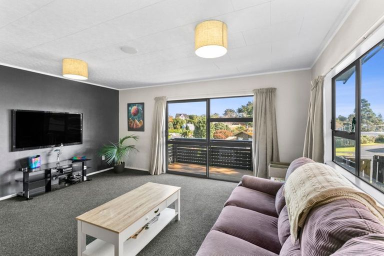 Photo of property in 8 Puketotara Street, Highlands Park, New Plymouth, 4312