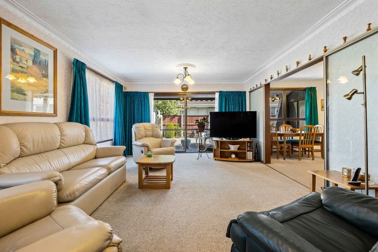 Photo of property in 18 Ansonby Street, Russley, Christchurch, 8042