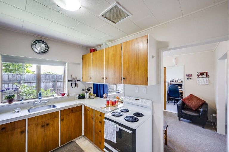 Photo of property in 3/17 Ngarimu Crescent, Taradale, Napier, 4112