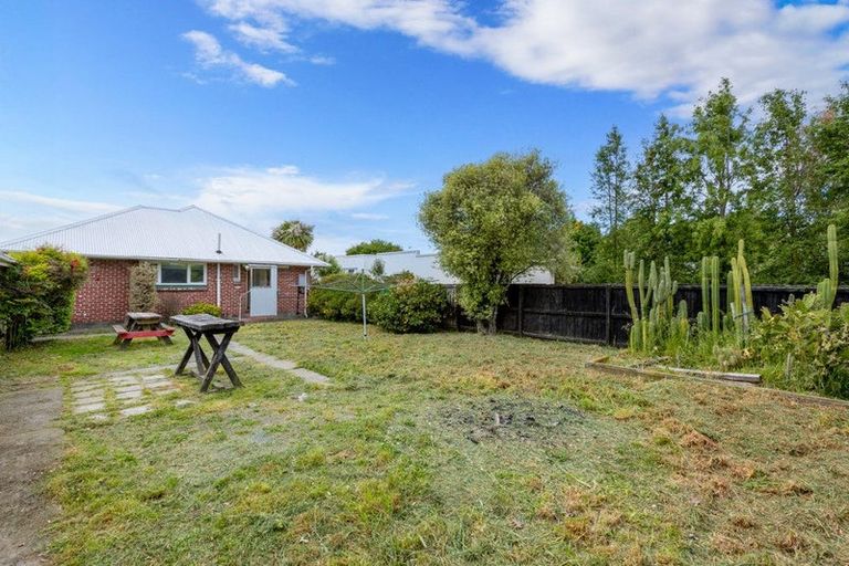 Photo of property in 28 Curletts Road, Sockburn, Christchurch, 8042