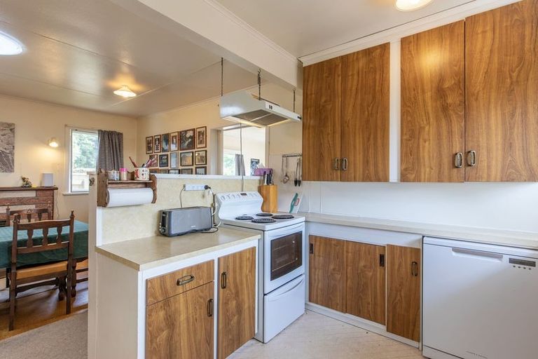 Photo of property in 11 Kutai Street, Turangi, 3334