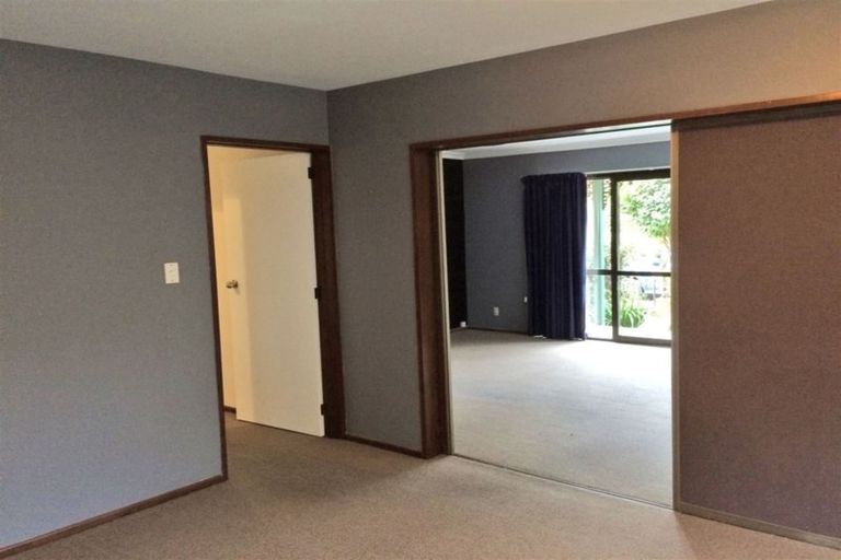 Photo of property in 53 Parkstone Avenue, Ilam, Christchurch, 8041