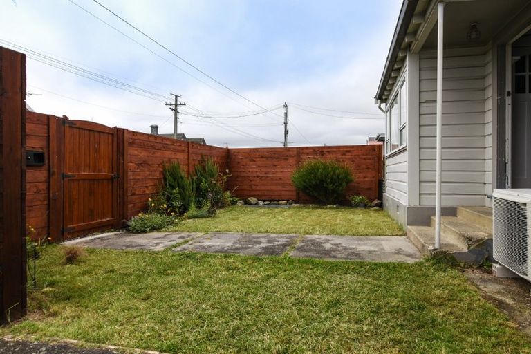 Photo of property in 43 Grove Street, Saint Kilda, Dunedin, 9012
