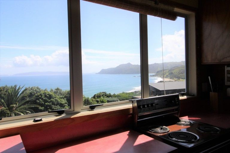 Photo of property in 18 Seavill Park Road, Kuaotunu West, Whitianga, 3592