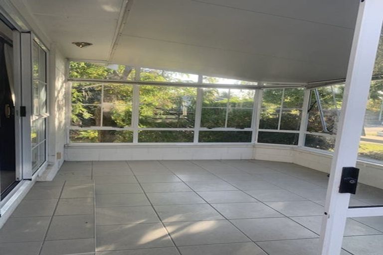 Photo of property in 6 Dunluce Place, Hornby, Christchurch, 8042