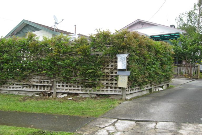 Photo of property in 43 Tarewa Road, Morningside, Whangarei, 0110