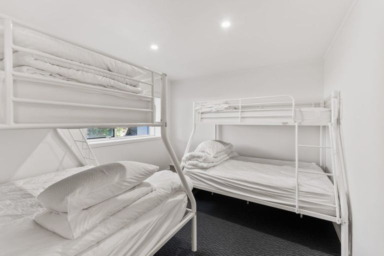 Photo of property in 8 Ara Kuaka, Waikanae Beach, Waikanae, 5036