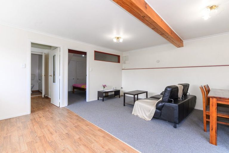 Photo of property in 1/78 Carlisle Road, Browns Bay, Auckland, 0632