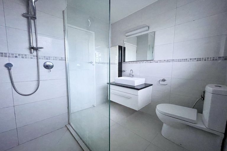 Photo of property in 1/97a Nile Road, Milford, Auckland, 0620