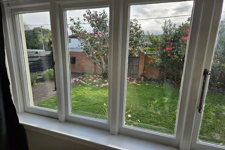 Photo of property in 58 Hautana Street, Woburn, Lower Hutt, 5010