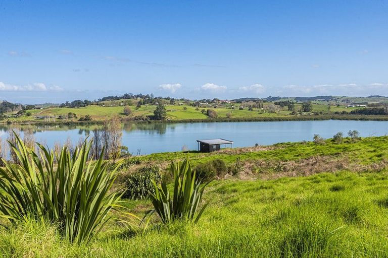 Photo of property in 228 Petley Road, Paparoa, 0571