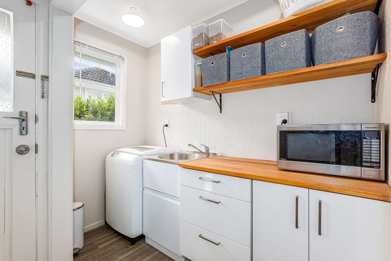 Photo of property in 7 Reid Road, Wainuiomata, Lower Hutt, 5014