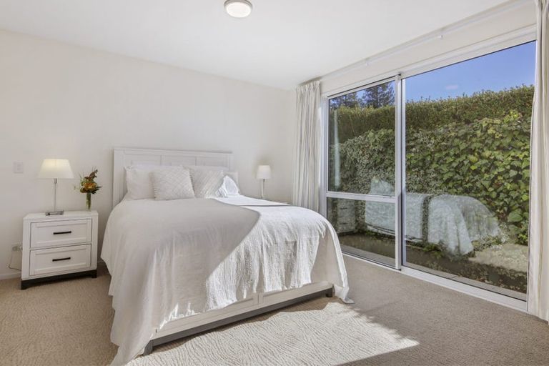 Photo of property in 72 Oakgrove Drive, Rangiora, 7400