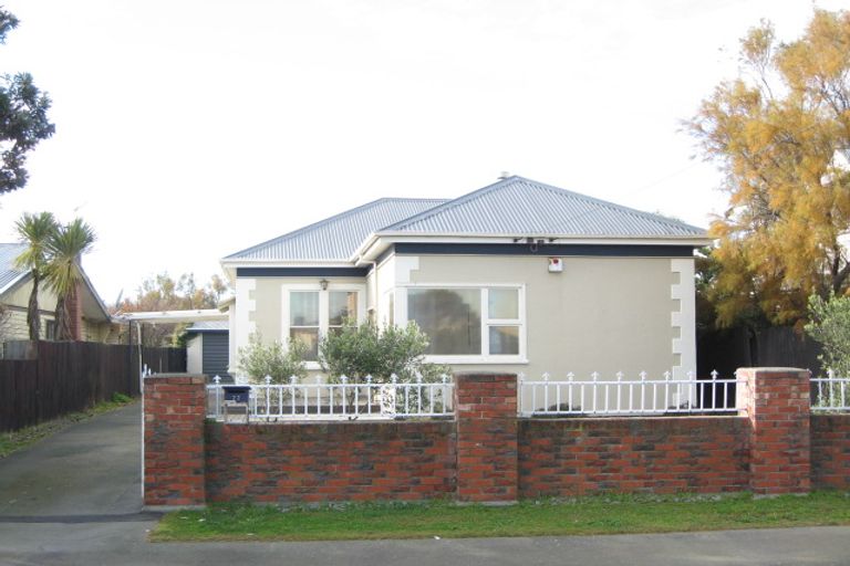 Photo of property in 77 Oram Avenue, New Brighton, Christchurch, 8061