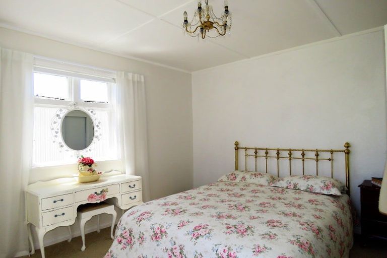 Photo of property in 44 Adderley Street, Westport, 7825