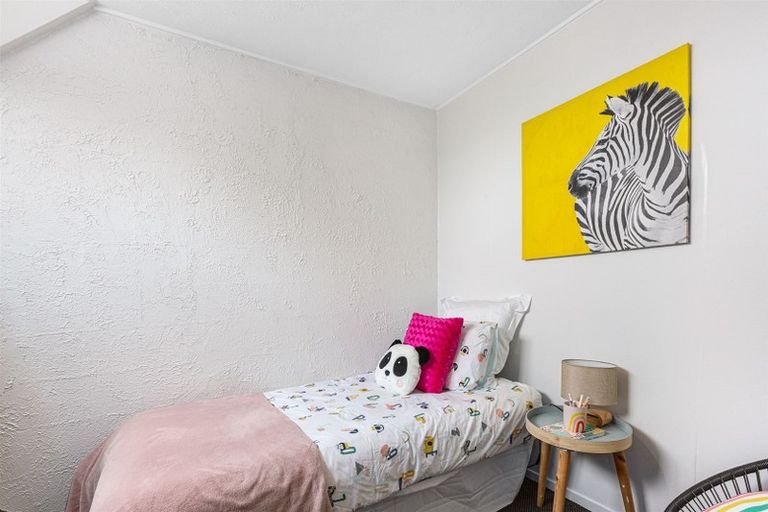 Photo of property in 9/31 Mana Avenue, Titahi Bay, Porirua, 5022