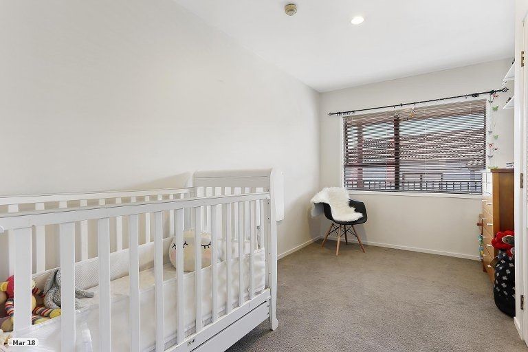 Photo of property in 6 Clearview Heights, Ranui, Auckland, 0612