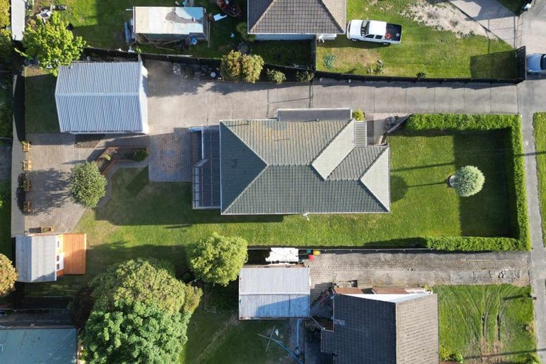 Photo of property in 22 Lambeth Crescent, Northcote, Christchurch, 8052