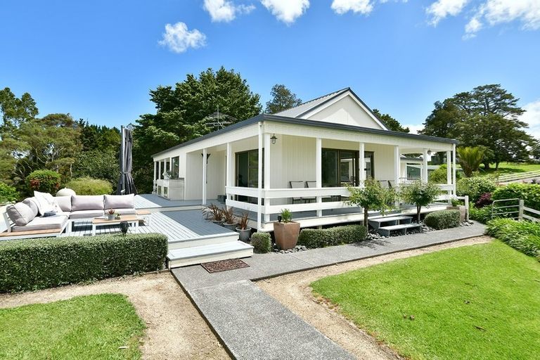 Photo of property in 167 Anderson Road, Helensville, 0875