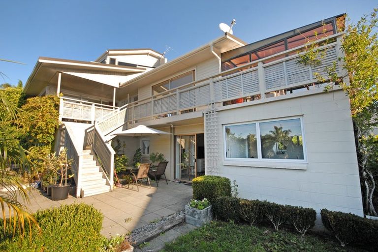 Photo of property in 1/134 Aberdeen Road, Campbells Bay, Auckland, 0620