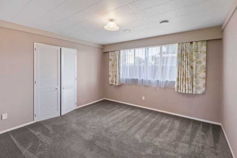 Photo of property in 53 Hinau Street, Castlecliff, Whanganui, 4501