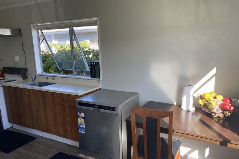 Photo of property in 26 Plunket Avenue, Petone, Lower Hutt, 5012