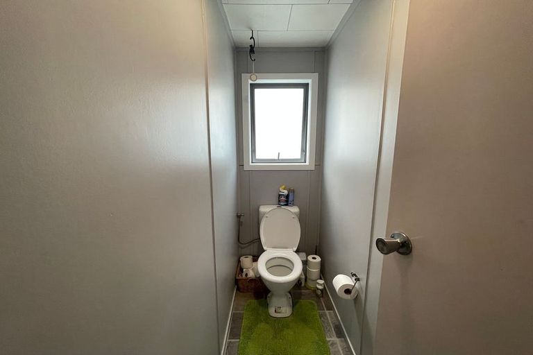 Photo of property in 4 Airfield Road, Takanini, 2112